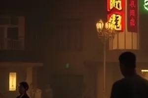 《手作留痕》封面，木工台与半成品器物